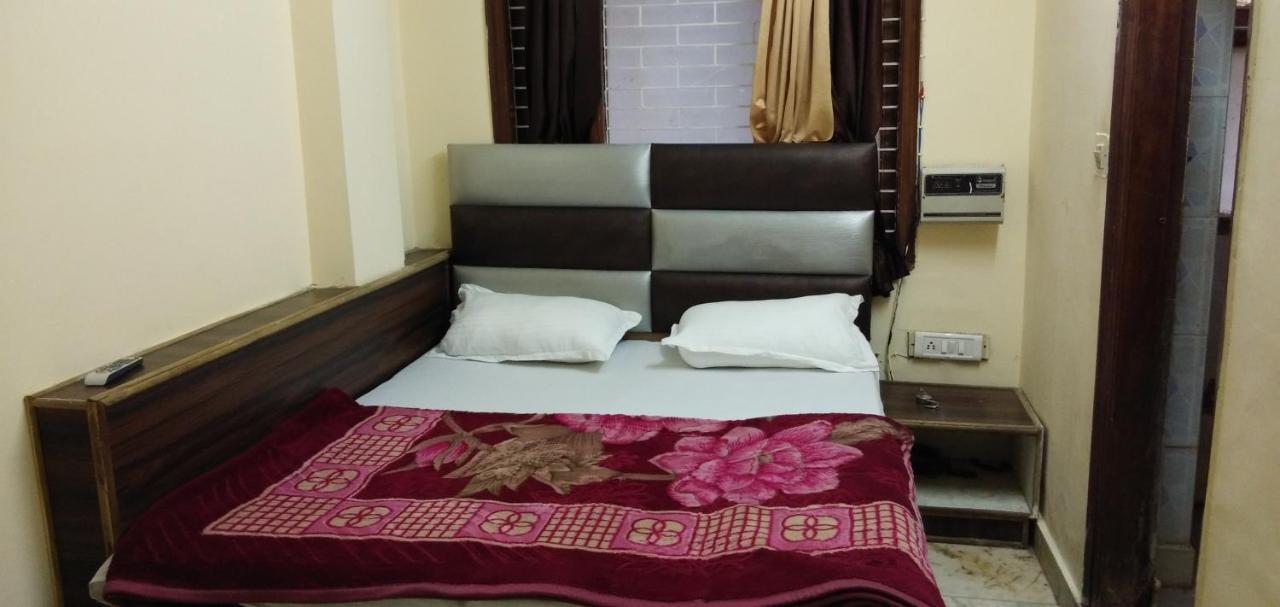 Hotel Euro International New Delhi Luaran gambar