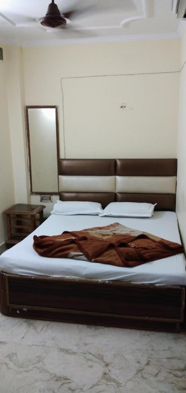 Hotel Euro International New Delhi Luaran gambar