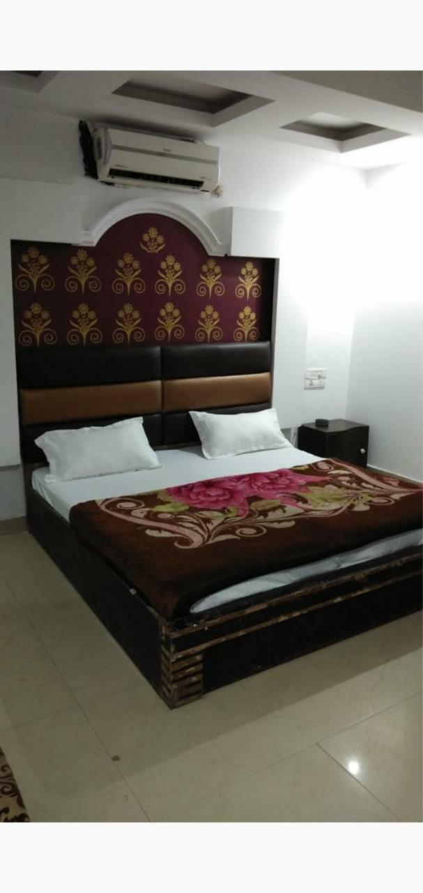 Hotel Euro International New Delhi Luaran gambar