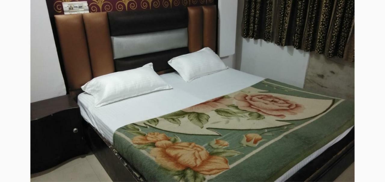 Hotel Euro International New Delhi Luaran gambar